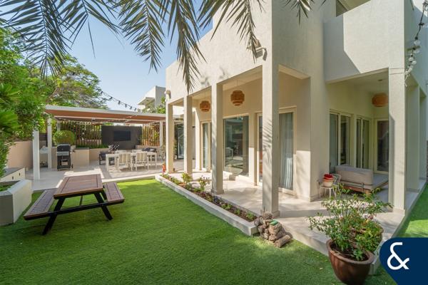 Exclusive | 3 Beds | Corner Plot